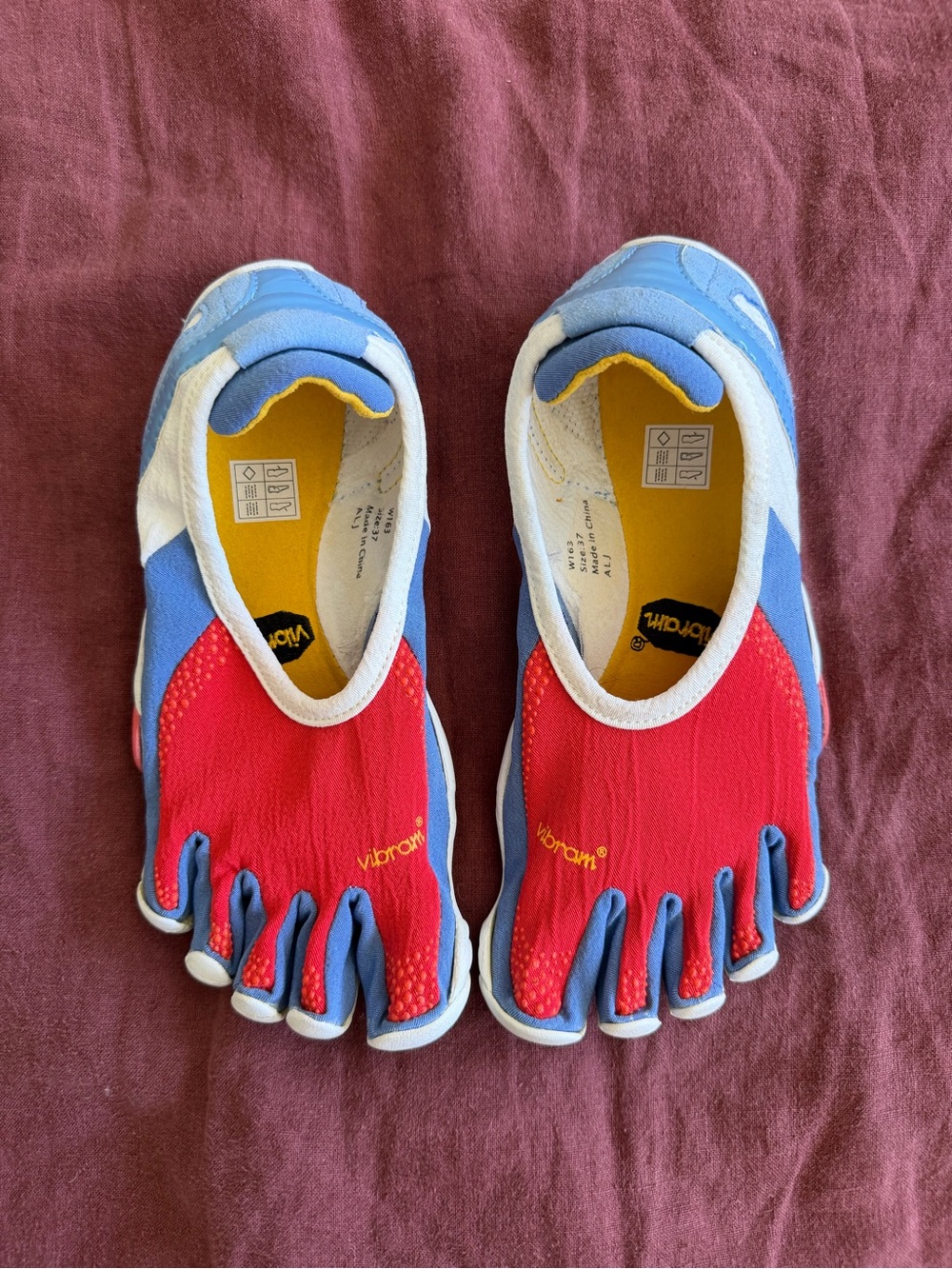 Vibram FiveFingers Women’s Jaya Toe Shoes (Vintage) 37 - Picture 2 of 8